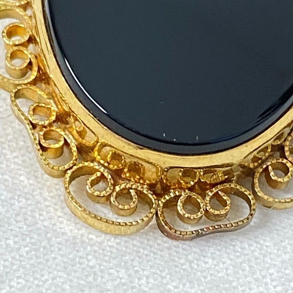 Carla Pendant/Brooch 1/20 12K GF Black Stone Filagree Setting - Picture 4 of 8
